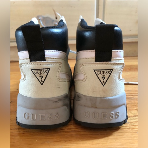 Men’s Guess Shoes - Picture 4 of 6